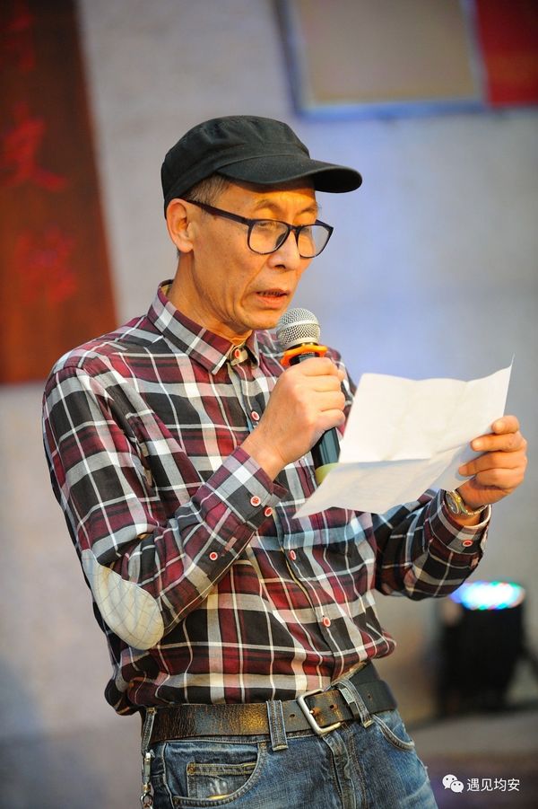 数百顺德摄影师长枪短炮齐围攻,均安这下想不上镜都几难!