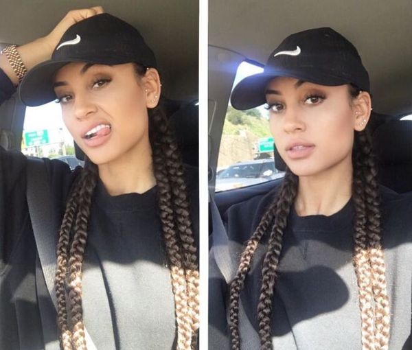 湖人球员德安吉洛·拉塞尔新女友曝光身材火辣诱惑(组图)