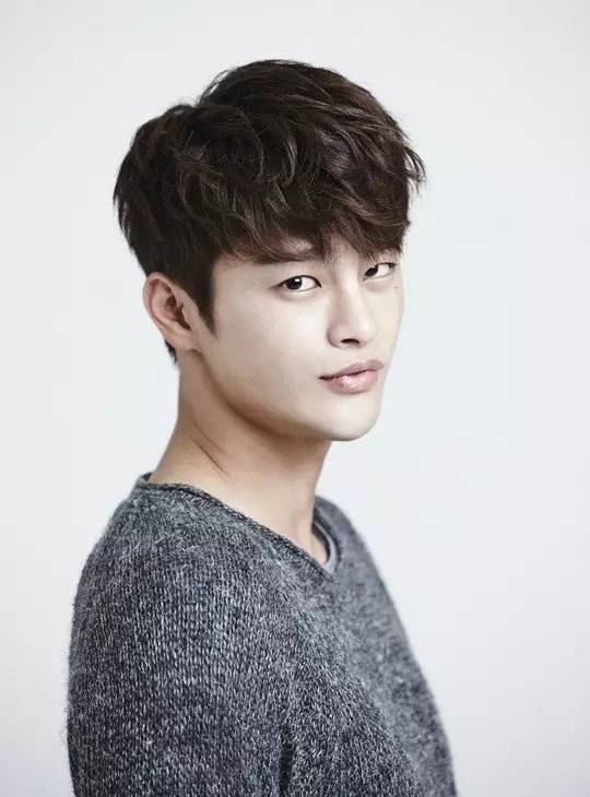 徐仁国今日低调入伍 | 发表新专为粉丝献上入伍前最后的礼物!