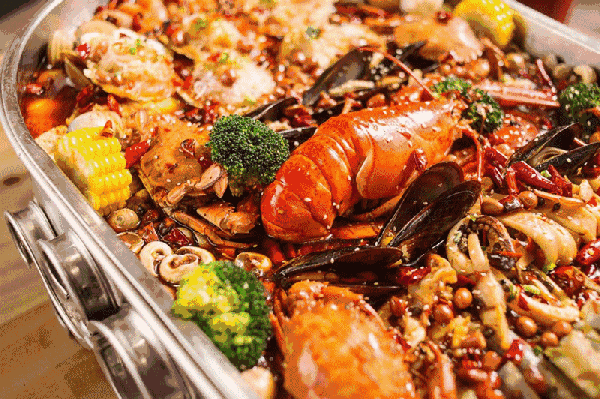 去了这家店,才知道什么是吃大餐,吃小龙虾的地方!