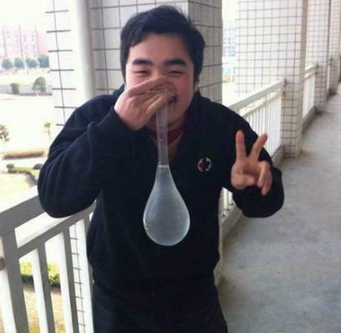 2.天太冷,鼻涕流出来了