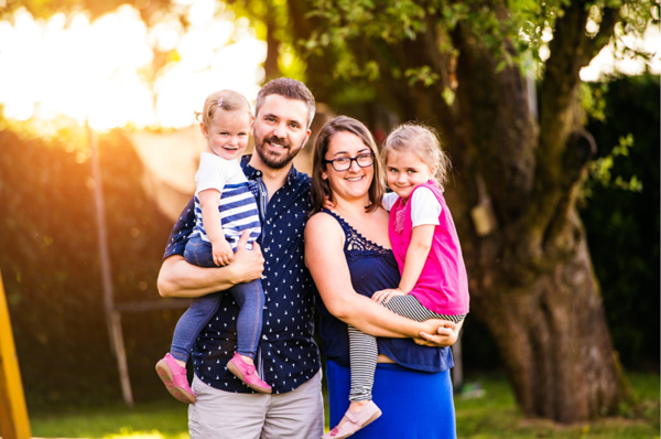 东西方职业女性回归家庭的区别?其优劣势是什么?