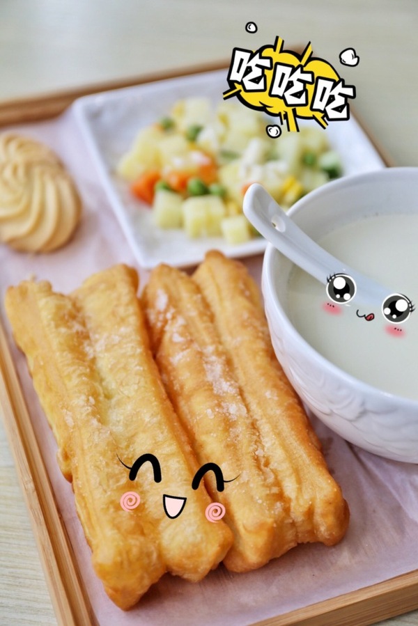 每天被大王用色香味俱全的早餐轰炸着的我 却只能面对着朋友圈默默地