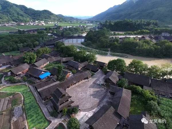 惹巴拉冲天楼 ▼