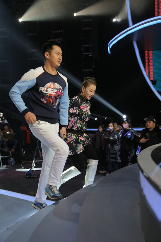 《超级惊喜》狂撒狗粮,嘉宾挑战者齐发糖