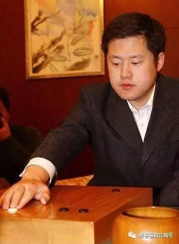 第三位"名人" 周鹤洋九段