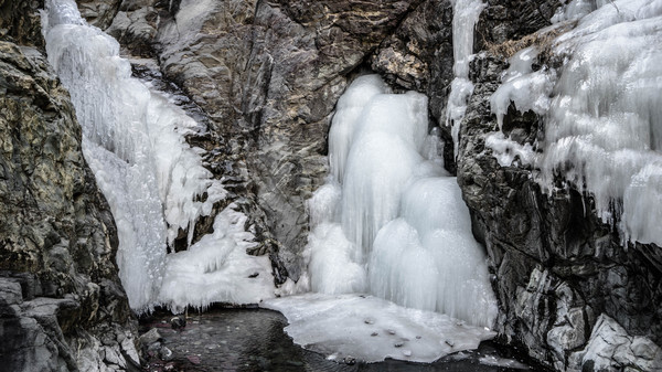 京西古道冰瀑图片