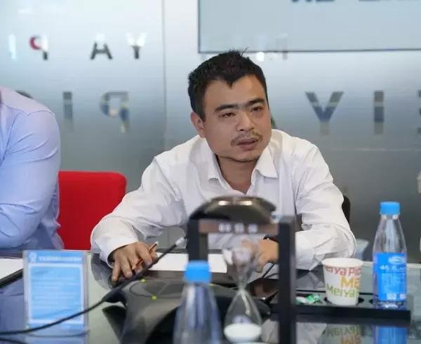 随后,大数据委员会委员长吴鸿伟,秘书长周成祖分别发言,他们一致表示