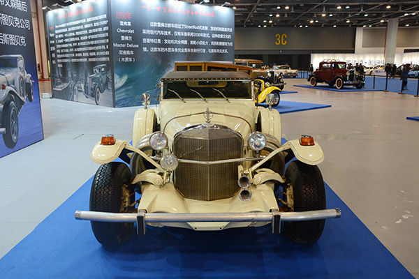 excalibur 埃克斯卡利伯第二代仿古跑车(1974年)