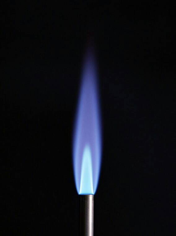 氢气燃烧火焰颜色图片