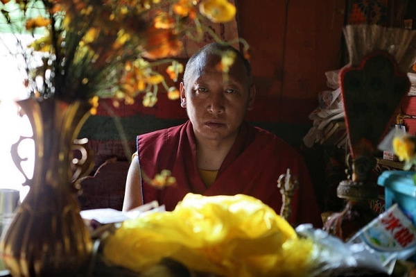 德格印经院三百年,世界上仅存的手工经文印刷厂