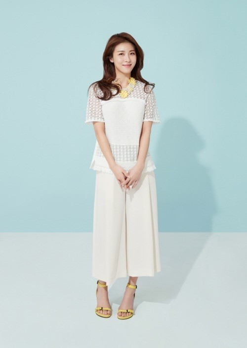 清凉女神河智苑,引领你的夏日时尚(getitk)