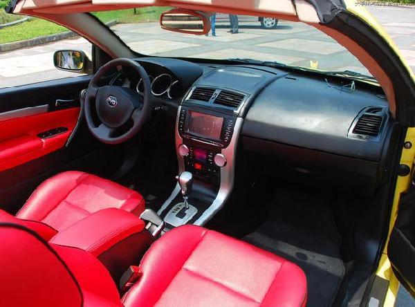 国产第一敞篷轿跑 比亚迪s8虽仅卖16万但销量惨淡