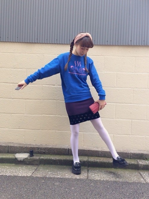 日系女孩的气质白袜穿搭法