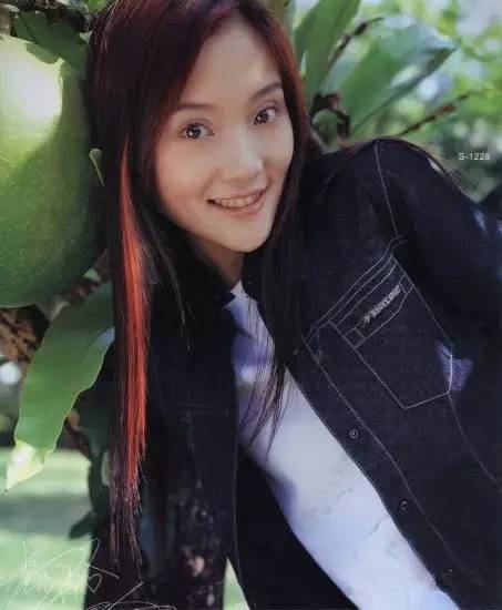 "史上最年轻的金马影后"为何踏上了"网红"这条不归路