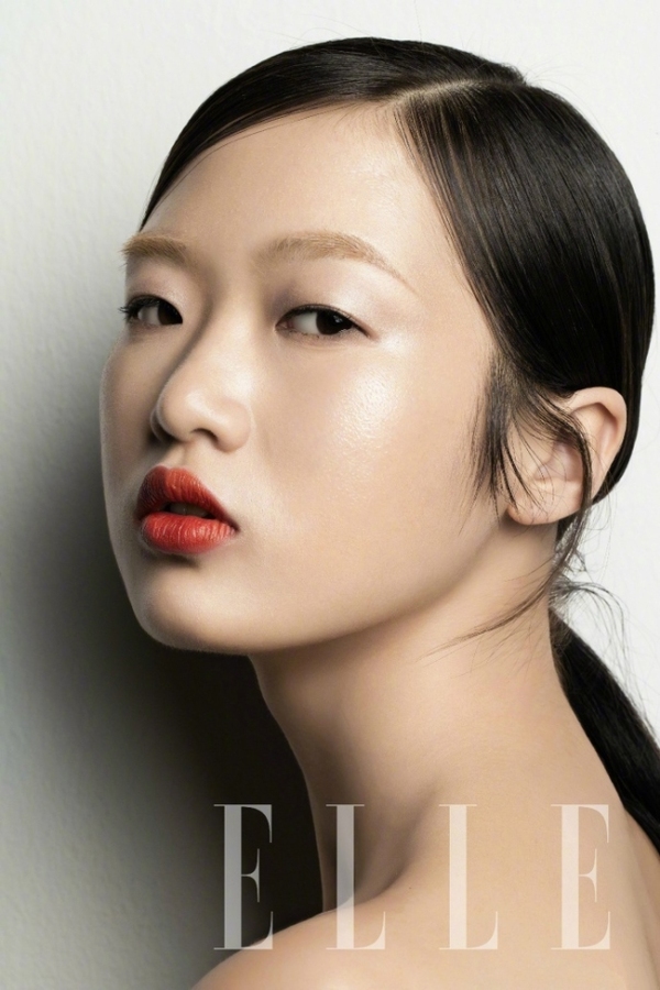 同登时《elle》 新面孔四小天鹅实在不简单