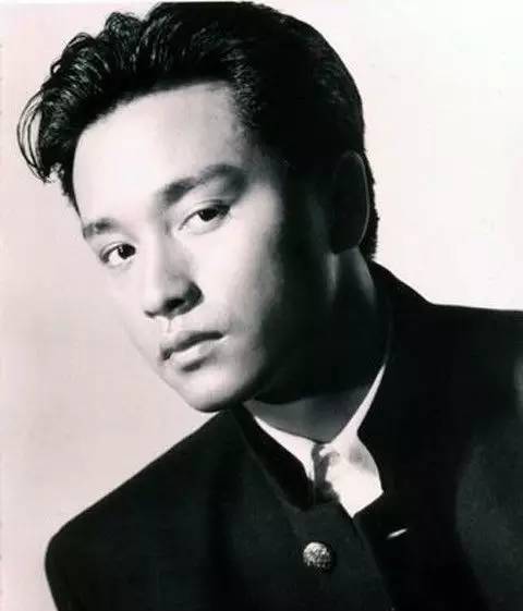 男士发型背头大热 做个man气十足的型男 时尚频道 手机搜狐 男士发型背头大热 做个man气十足的型男 时尚频道 手机搜狐