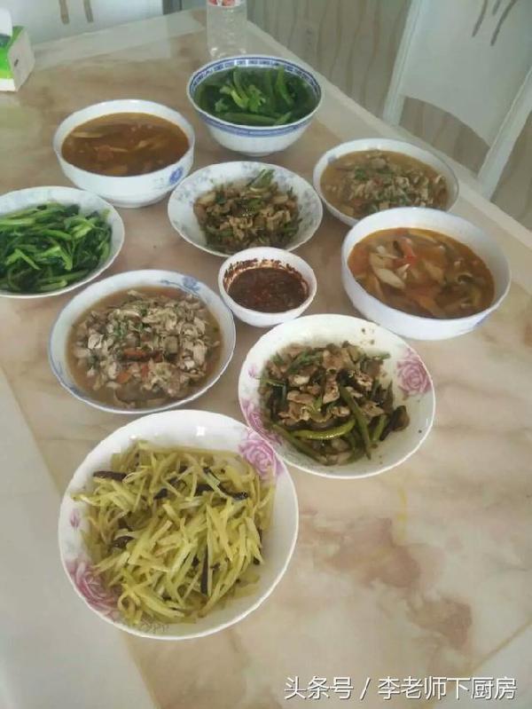 岳母在家给做的饭菜,吃得我天天想吃完快餐再回家