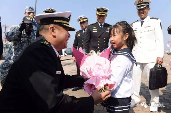 拜会了北海舰队副参谋长柏耀平海军少将