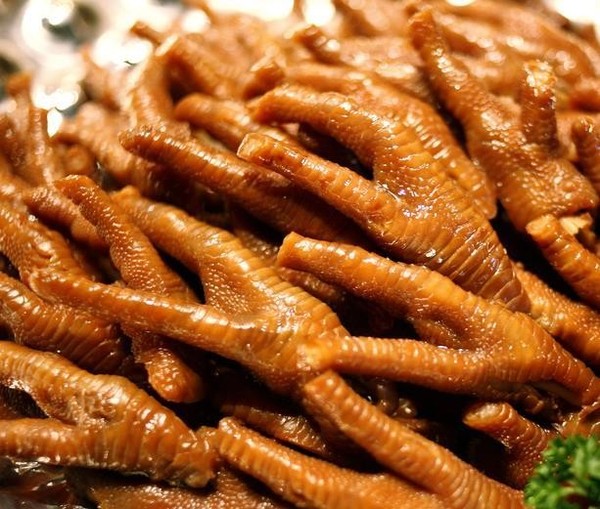 鸡爪的营养价值除了能美容养颜 它还有这些功效 健康频道 手机搜狐