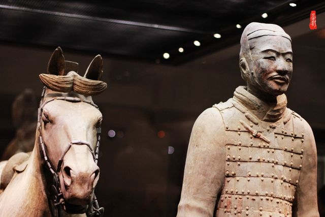 秦俑叹始皇