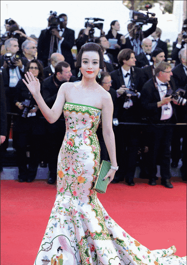 成为戛纳评委之前,20米的红毯她走了多少年? | ellemen.avi