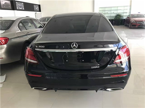 新款奔驰e300新车到店五一特价机会难得欲购从速