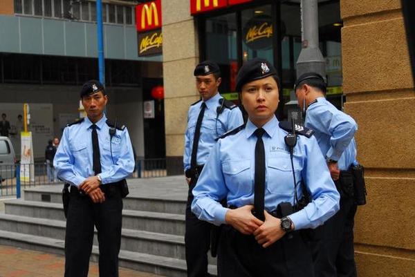 香港蓝色警服图片