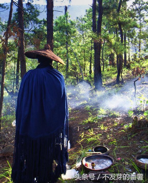 "尼木措毕"彝族最大的祭祀仪式,毕摩现场主持