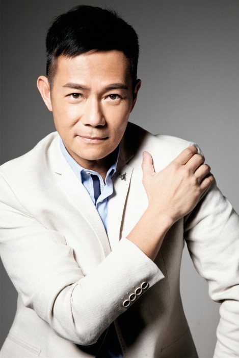 张兆辉绅士儒雅写真大片 霸道总裁尽显熟男魅力