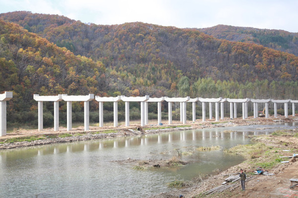 线(g1112)的一段,也是《吉林省高速公路网规划》中横五线的组成部分