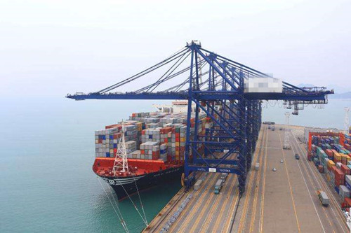 这种一般只是国内运输费用以及报关费; 2,fob(装运港船上交货)这种