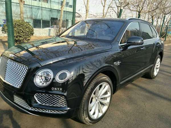 17款宾利添越6.0t 巅峰座驾值得拥有