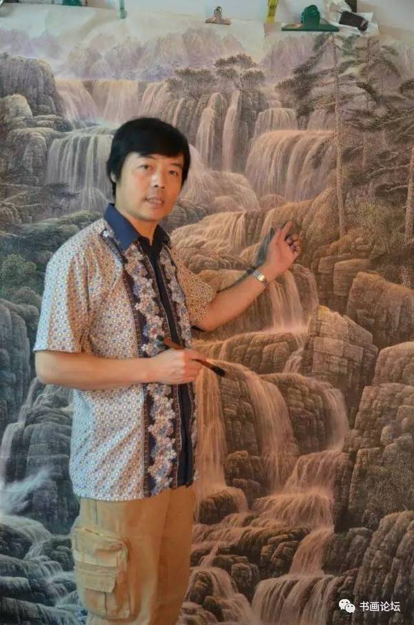 2008年被评选为当代30位最具学术价值与市场潜力的花鸟画家,2010年