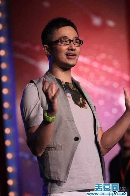 程雷个人资料,女友及照片