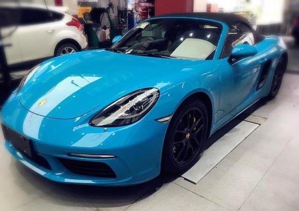 我想拥有一部跑车,国际品牌,什么法拉利,兰博基尼,保时捷这样的价格不