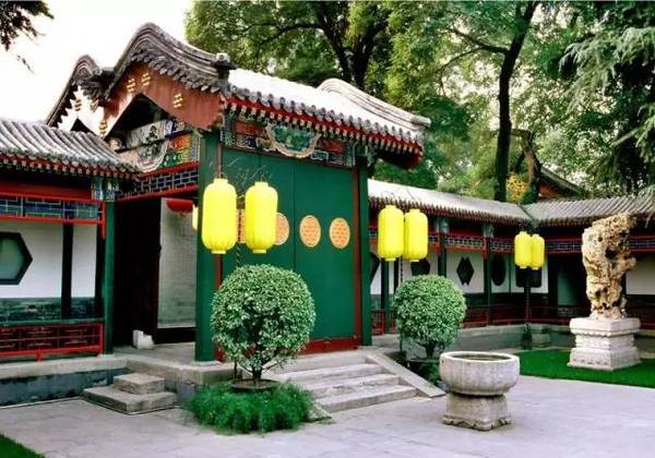 垂花门:永不凋零的"空中之花"