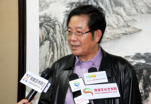 北京市宣武华厦市政工程有限责任公司董事长王建民接受媒体采访