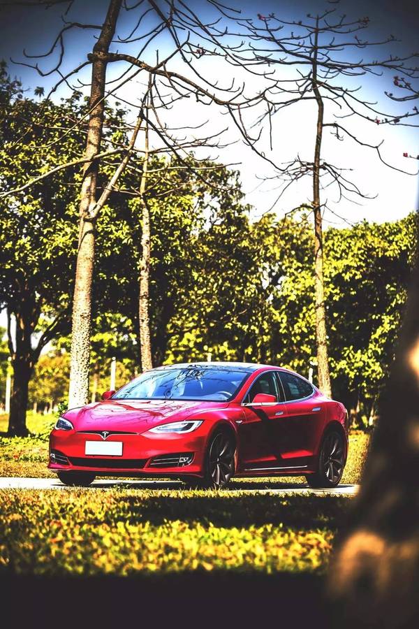 有自我思维的车 | 特斯拉 model s 90d