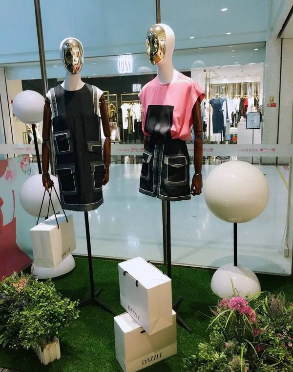 最美橱窗大赛投票 | 看见橱窗就走不动道儿,最是那一道亮丽的风景!