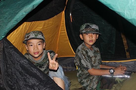 求生荒岛玩手机怎么玩_荒岛求生手机能玩吗_手机荒岛求生怎么玩