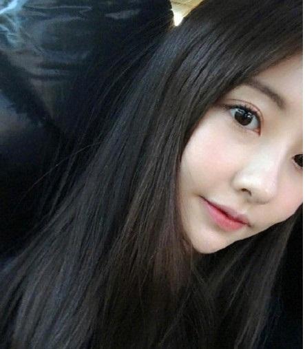 王思聪现女友豆得儿被疑整容,没整还有戏