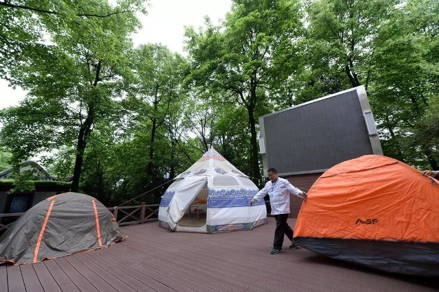 在岳麓山睡出度假感,长沙最高处露营看万家灯火