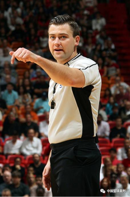 1989年出生的nba裁判员gediminas petraitis #50简介