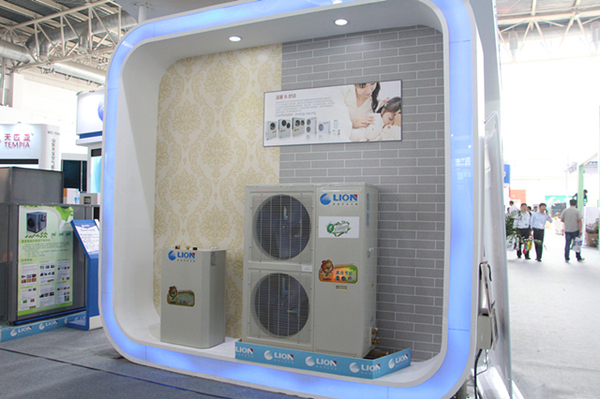 莱恩低环温户式空气源热泵机组