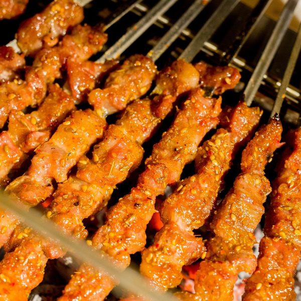 正宗东北烧烤杀入武汉,撸到凌晨都不肯走!