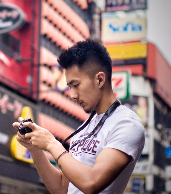 陈浩恩身高一米九,拥有惹人喜爱的personality,腿长脸美超高端硬件