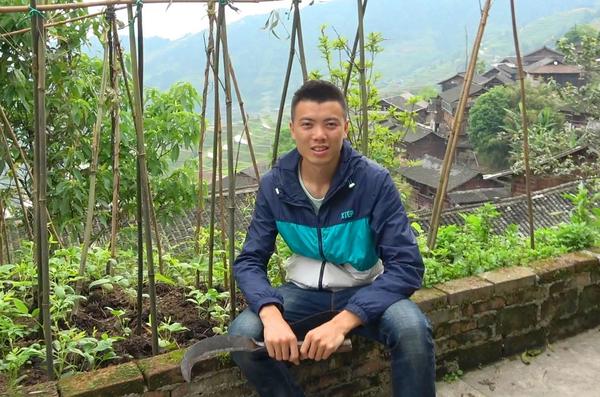 农村小伙带你看看大山里的生活,让人羡慕又嫉妒