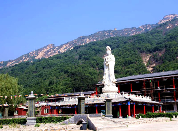 活動地點:北京密雲大雲峰禪寺(北京市密雲縣溪翁莊黑山寺村西).