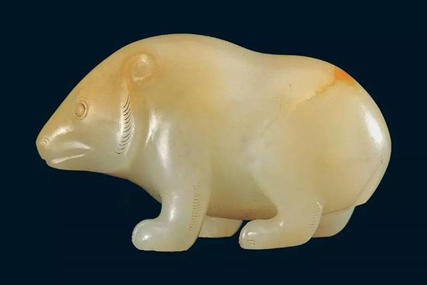 White Onyx Bear Carving – Wax Treasures Feathers